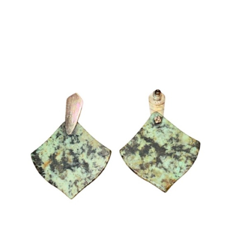 Chic Green Marbled Earrings
